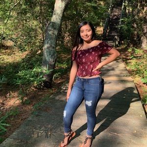 Meet your Posher, Edith